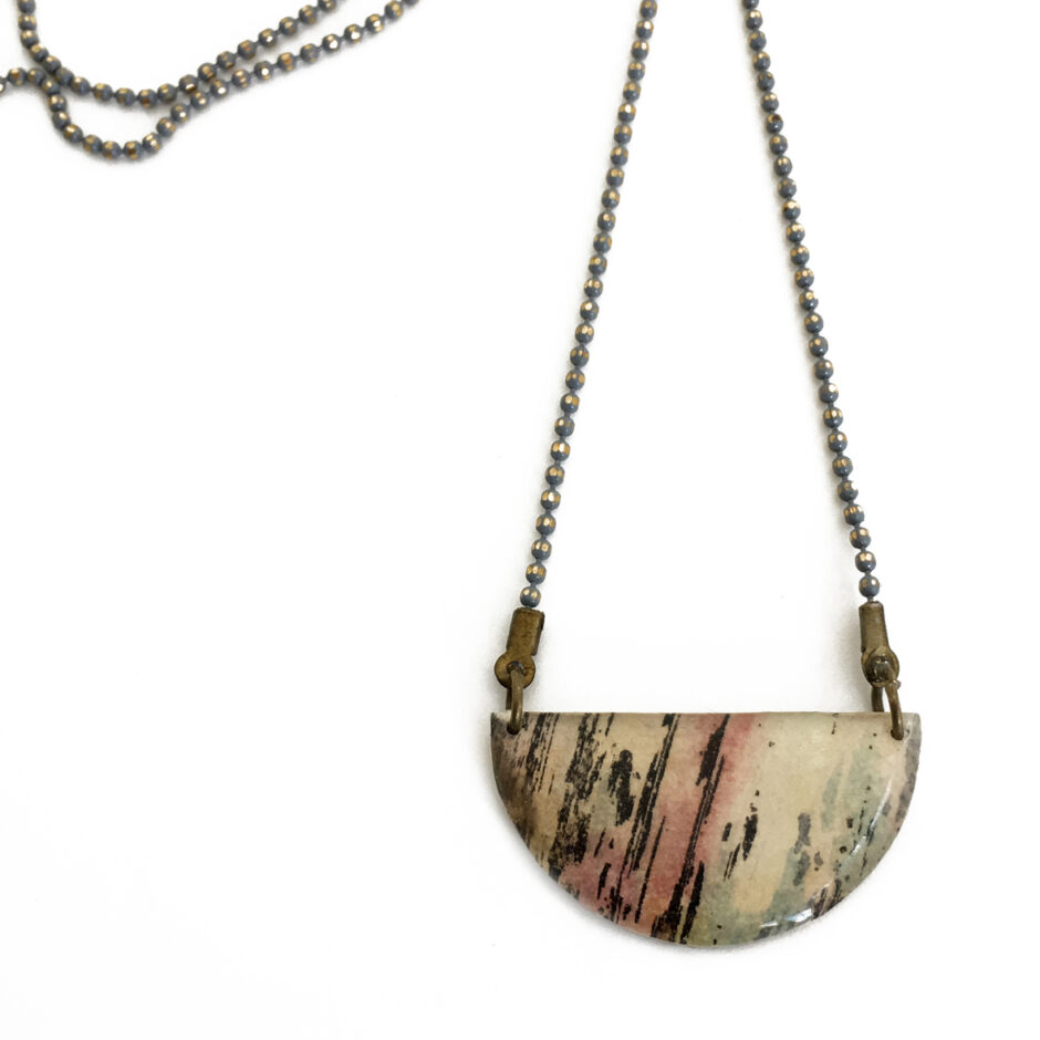 Colgante semicirculo animal print